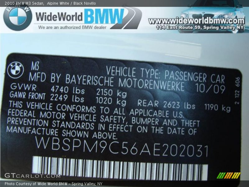 Alpine White / Black Novillo 2010 BMW M3 Sedan
