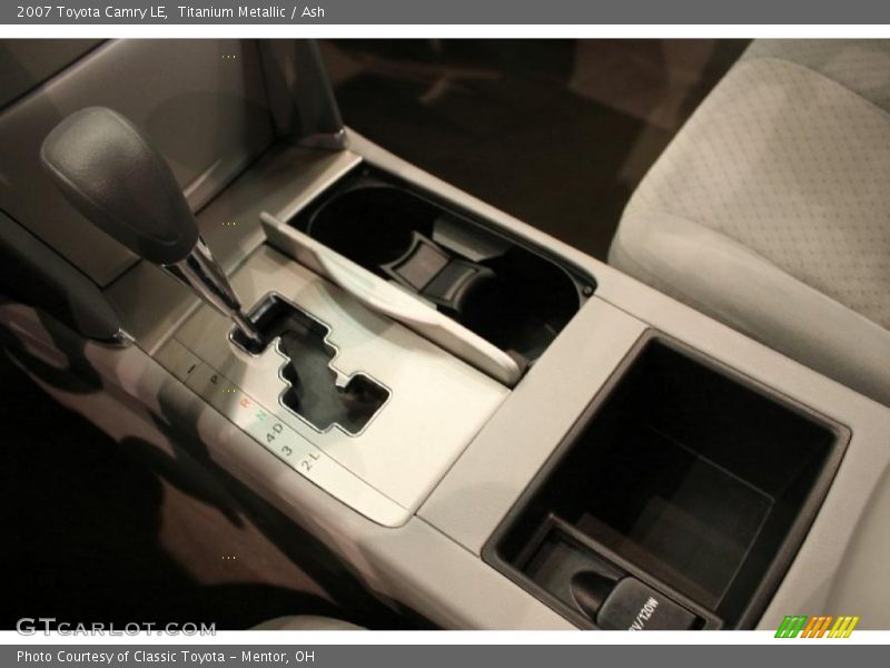 Titanium Metallic / Ash 2007 Toyota Camry LE