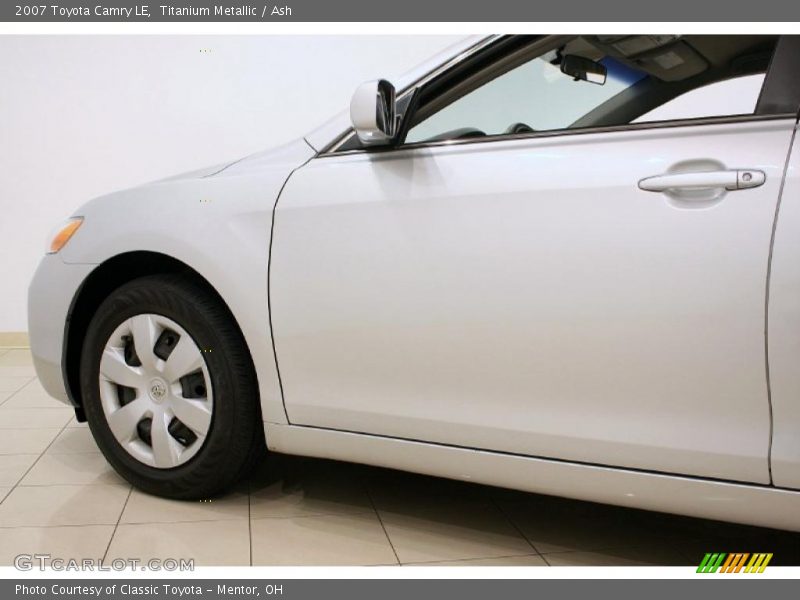 Titanium Metallic / Ash 2007 Toyota Camry LE