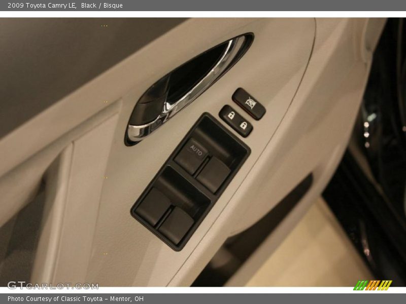 Black / Bisque 2009 Toyota Camry LE