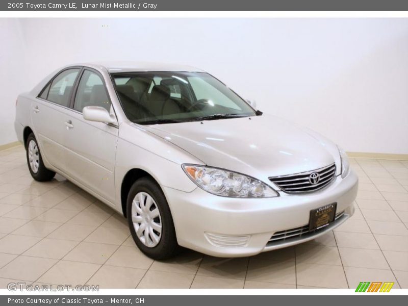Lunar Mist Metallic / Gray 2005 Toyota Camry LE
