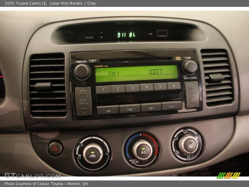 Lunar Mist Metallic / Gray 2005 Toyota Camry LE