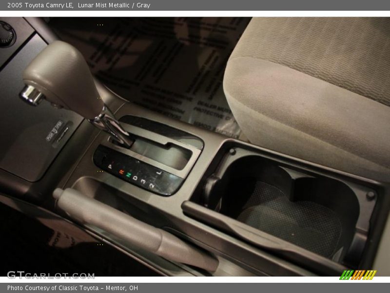 Lunar Mist Metallic / Gray 2005 Toyota Camry LE