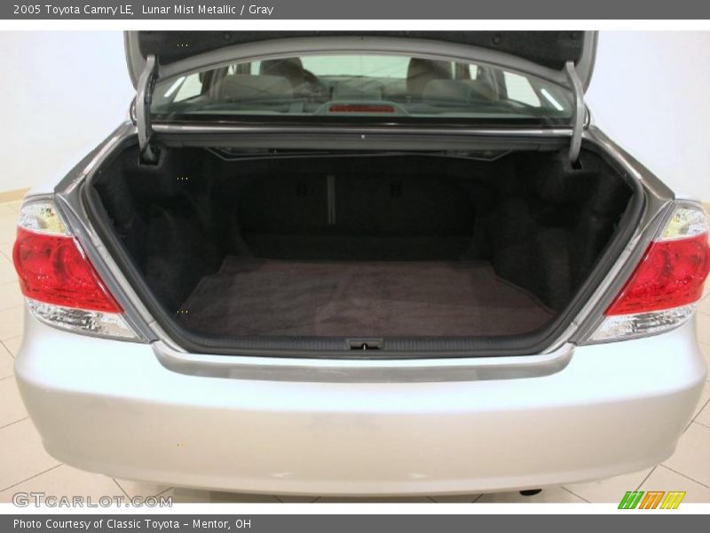 Lunar Mist Metallic / Gray 2005 Toyota Camry LE