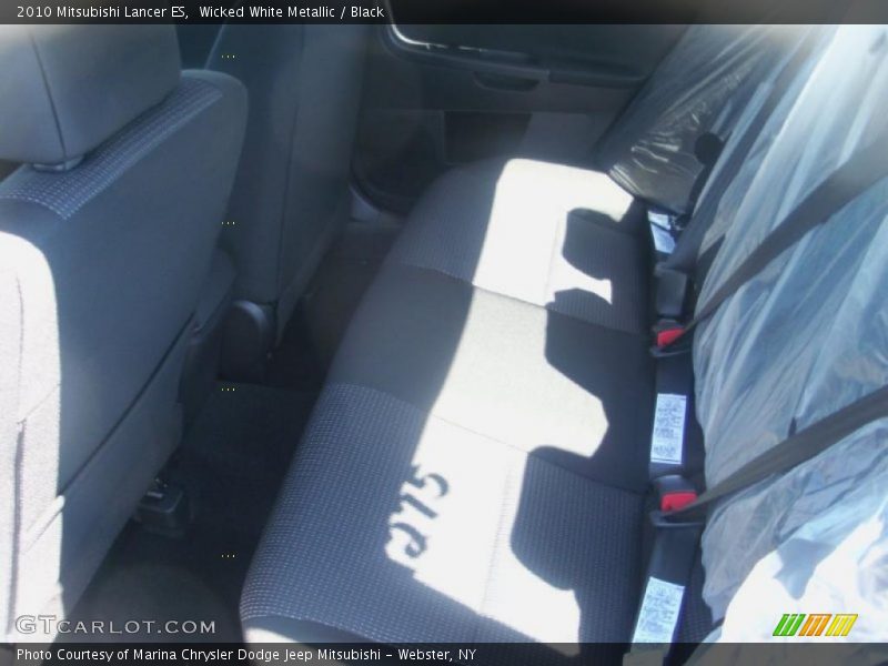 Wicked White Metallic / Black 2010 Mitsubishi Lancer ES