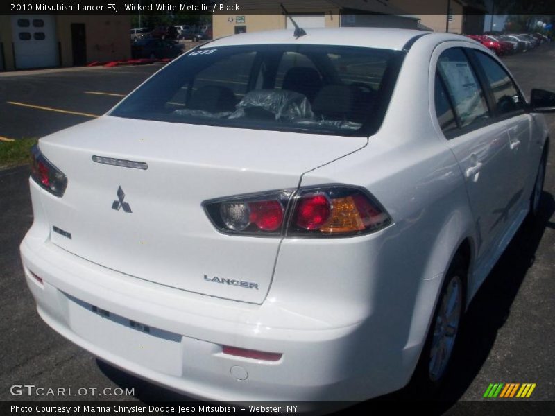 Wicked White Metallic / Black 2010 Mitsubishi Lancer ES