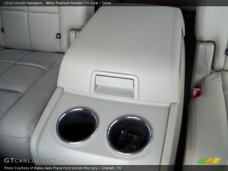 White Platinum Metallic Tri-Coat / Stone 2010 Lincoln Navigator