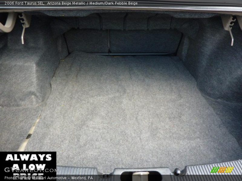 Arizona Beige Metallic / Medium/Dark Pebble Beige 2006 Ford Taurus SEL