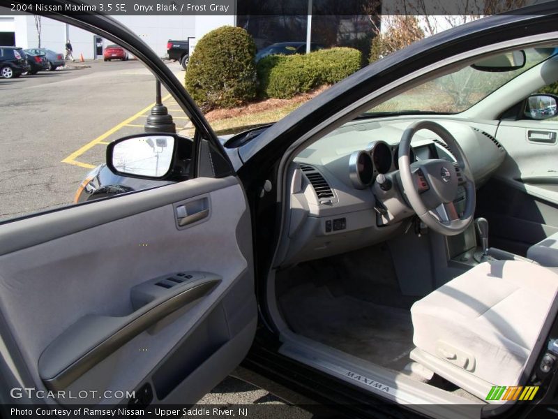 Onyx Black / Frost Gray 2004 Nissan Maxima 3.5 SE