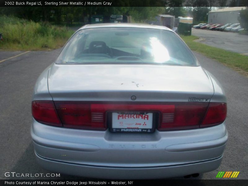 Sterling Silver Metallic / Medium Gray 2002 Buick Regal LS