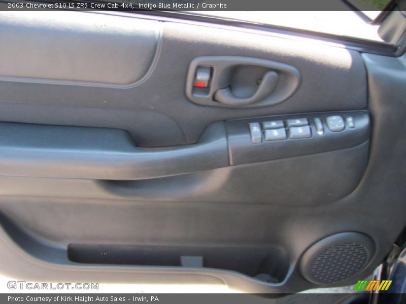 Indigo Blue Metallic / Graphite 2003 Chevrolet S10 LS ZR5 Crew Cab 4x4