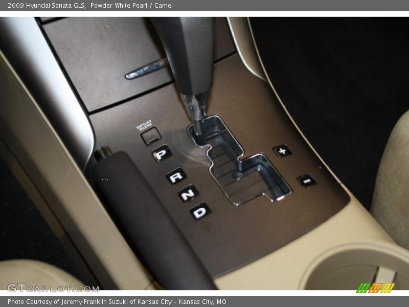 Powder White Pearl / Camel 2009 Hyundai Sonata GLS