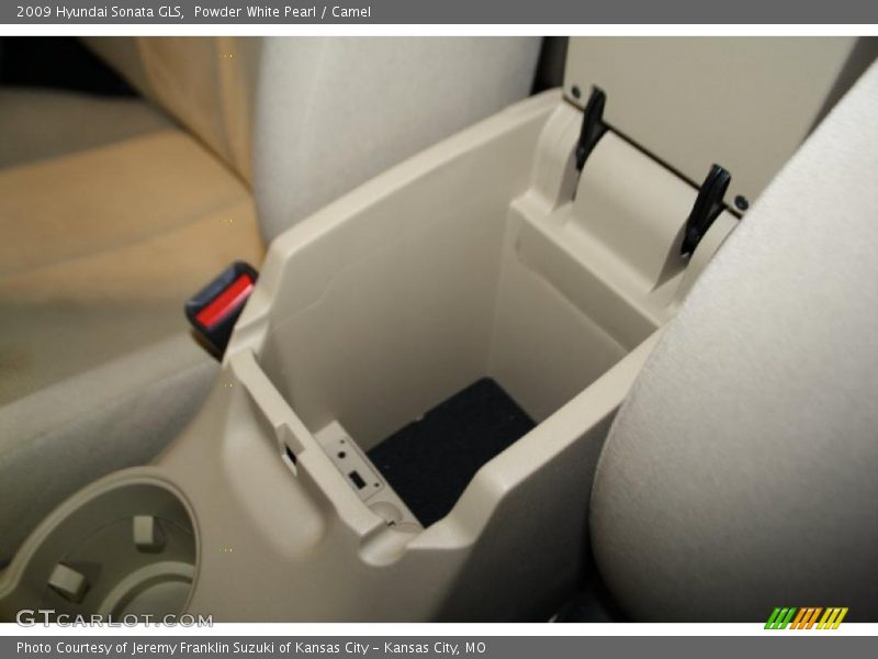 Powder White Pearl / Camel 2009 Hyundai Sonata GLS