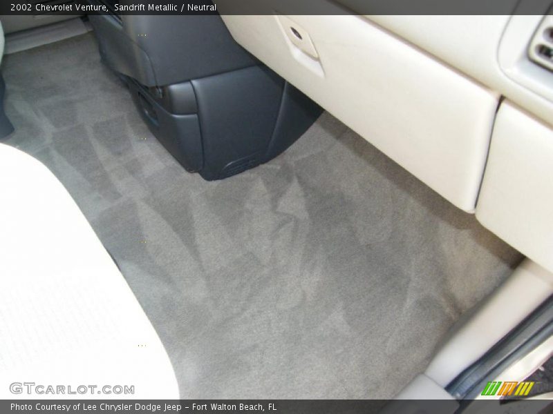 Sandrift Metallic / Neutral 2002 Chevrolet Venture