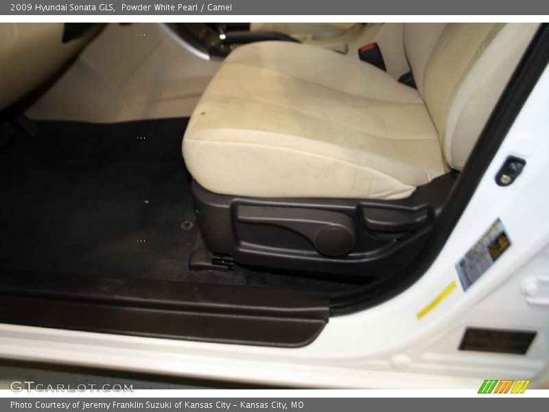 Powder White Pearl / Camel 2009 Hyundai Sonata GLS