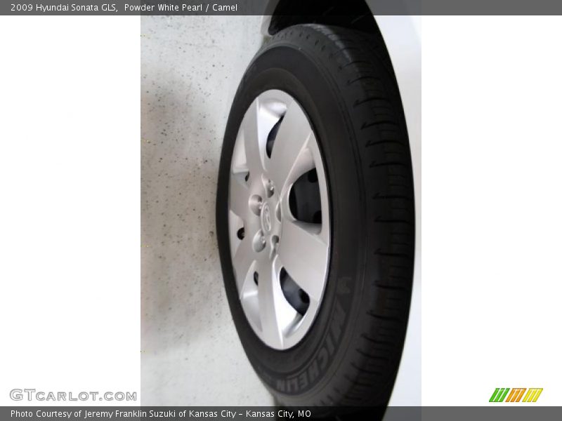 Powder White Pearl / Camel 2009 Hyundai Sonata GLS