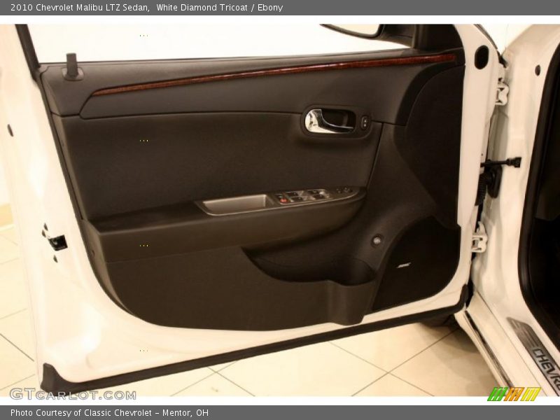 White Diamond Tricoat / Ebony 2010 Chevrolet Malibu LTZ Sedan