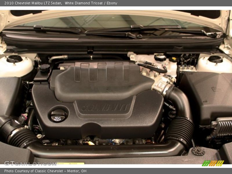 White Diamond Tricoat / Ebony 2010 Chevrolet Malibu LTZ Sedan