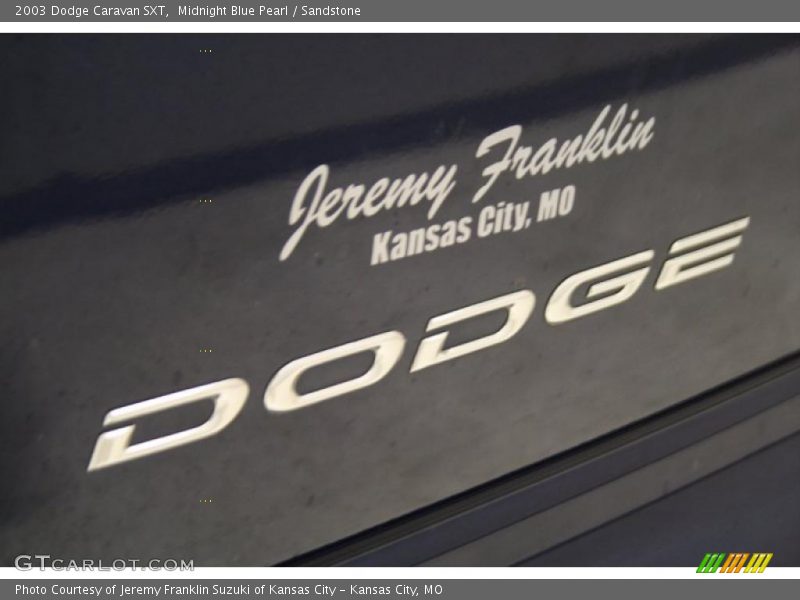 Midnight Blue Pearl / Sandstone 2003 Dodge Caravan SXT