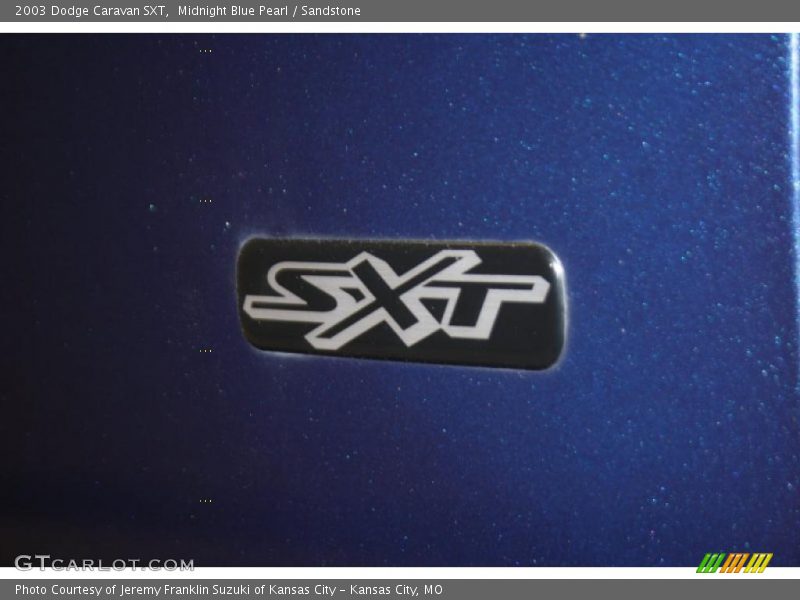 Midnight Blue Pearl / Sandstone 2003 Dodge Caravan SXT