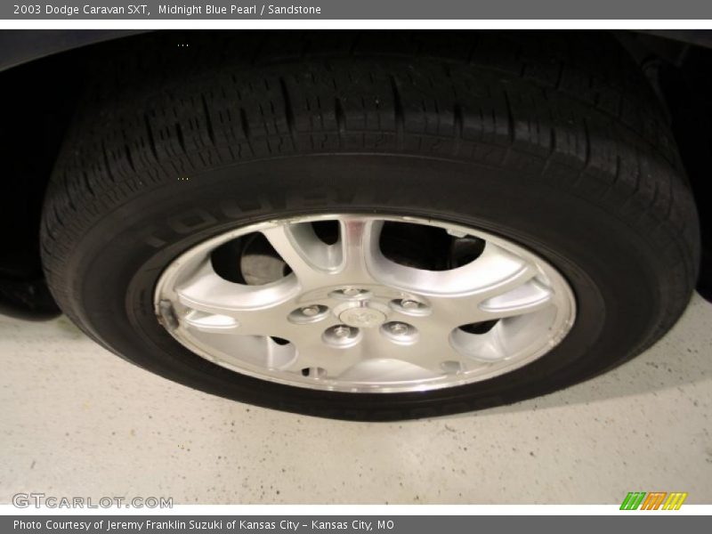 Midnight Blue Pearl / Sandstone 2003 Dodge Caravan SXT