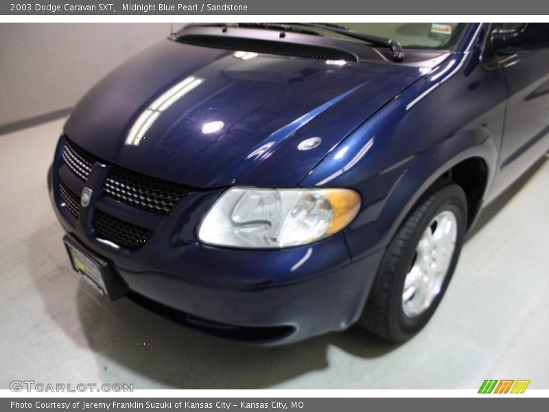 Midnight Blue Pearl / Sandstone 2003 Dodge Caravan SXT