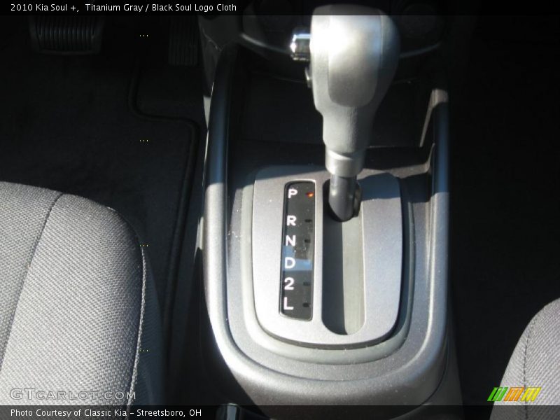 Titanium Gray / Black Soul Logo Cloth 2010 Kia Soul +