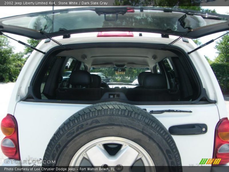 Stone White / Dark Slate Gray 2002 Jeep Liberty Limited 4x4