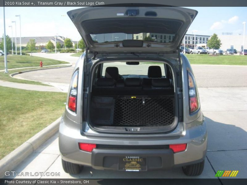 Titanium Gray / Black Soul Logo Cloth 2010 Kia Soul +