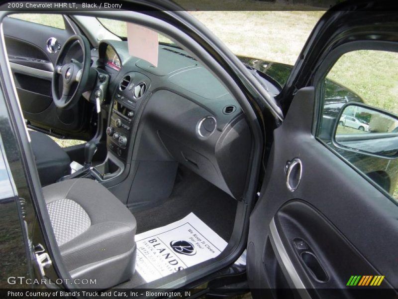 Black / Ebony 2009 Chevrolet HHR LT