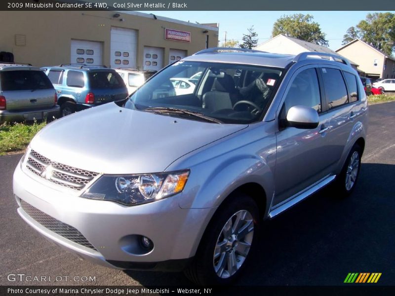 Cool Silver Metallic / Black 2009 Mitsubishi Outlander SE 4WD