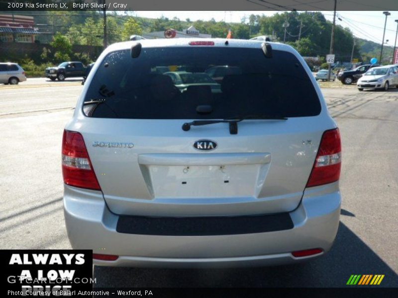 Bright Silver / Gray 2009 Kia Sorento LX