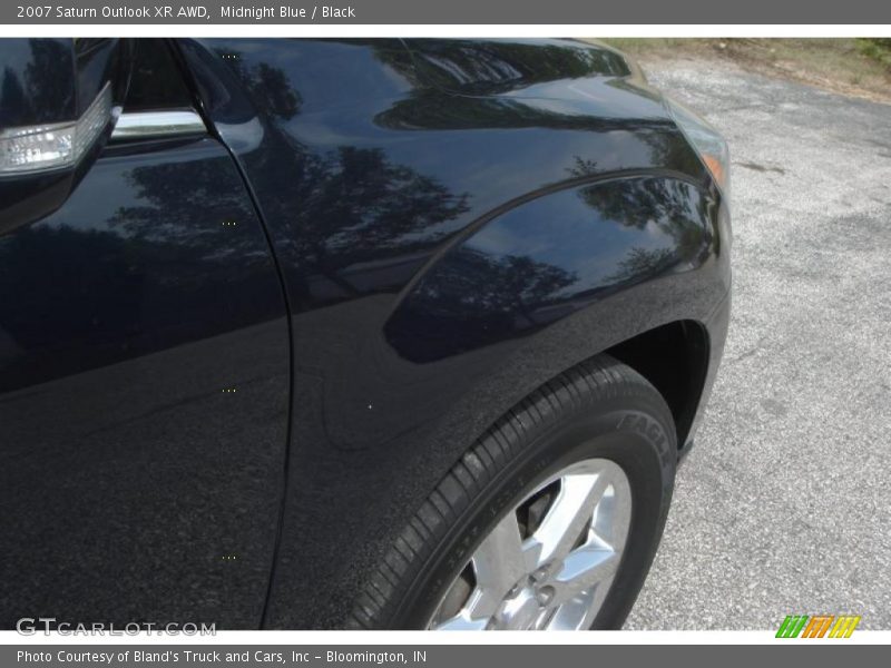 Midnight Blue / Black 2007 Saturn Outlook XR AWD