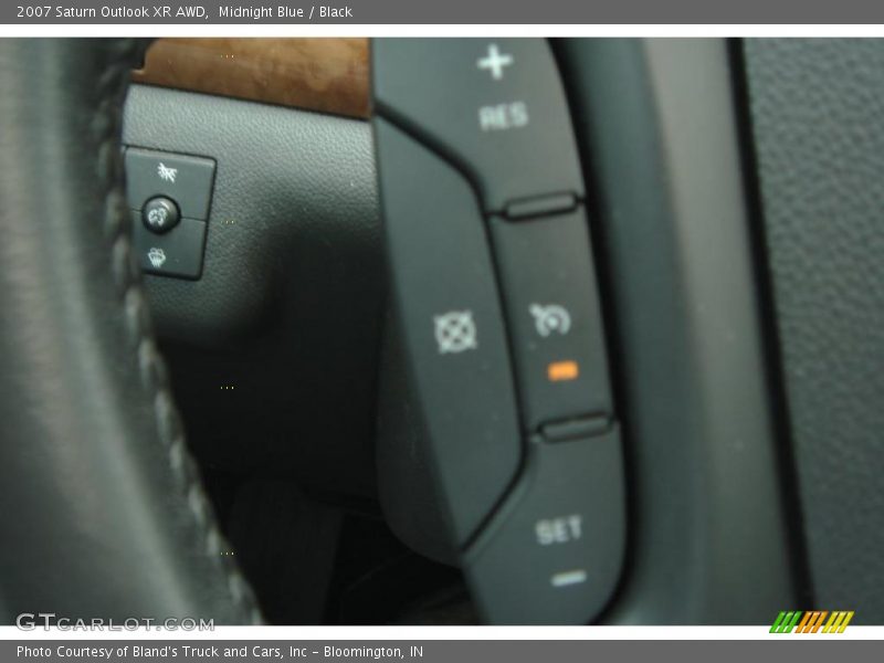 Midnight Blue / Black 2007 Saturn Outlook XR AWD
