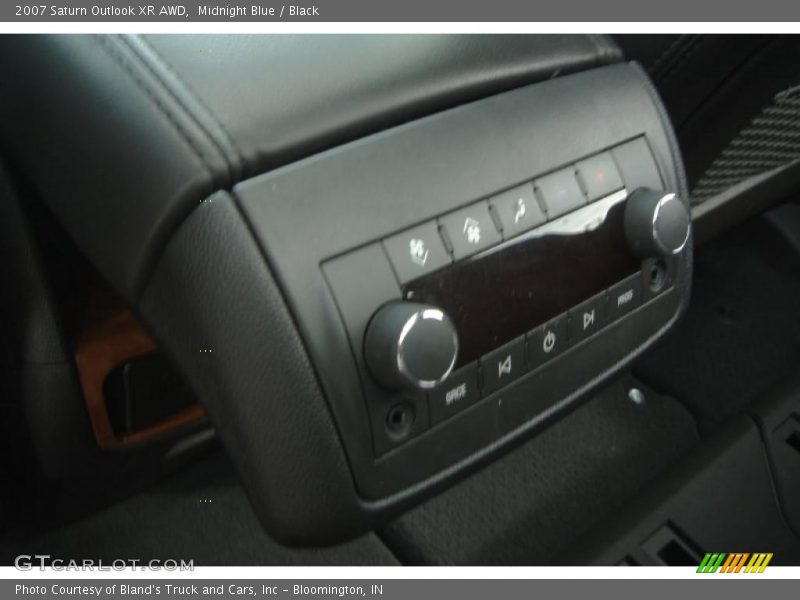 Midnight Blue / Black 2007 Saturn Outlook XR AWD