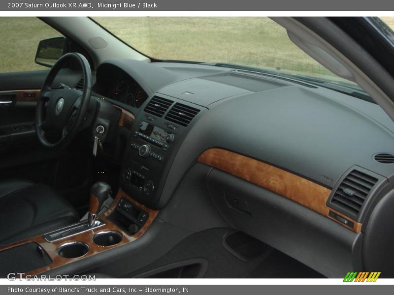 Midnight Blue / Black 2007 Saturn Outlook XR AWD