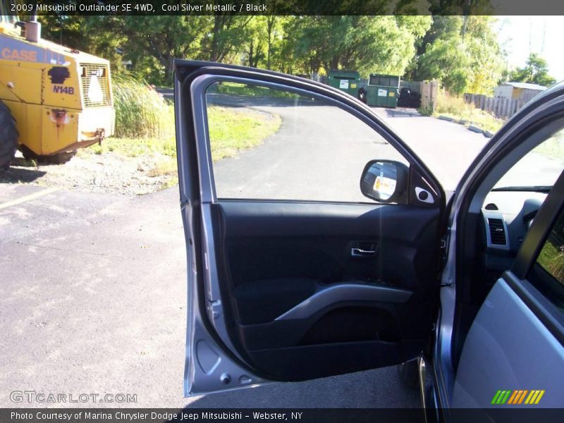 Cool Silver Metallic / Black 2009 Mitsubishi Outlander SE 4WD