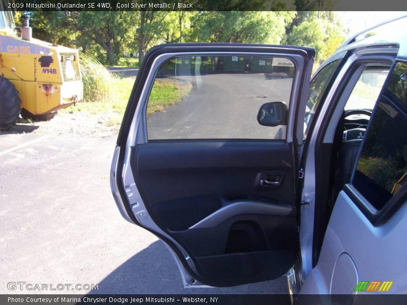 Cool Silver Metallic / Black 2009 Mitsubishi Outlander SE 4WD