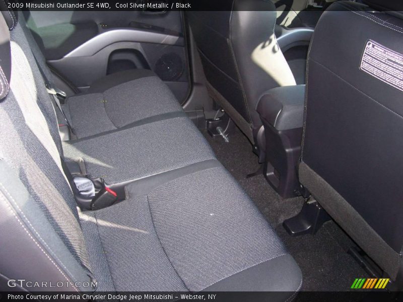 Cool Silver Metallic / Black 2009 Mitsubishi Outlander SE 4WD
