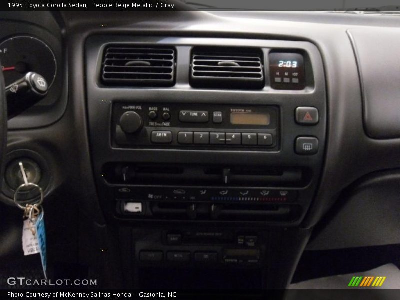 Pebble Beige Metallic / Gray 1995 Toyota Corolla Sedan