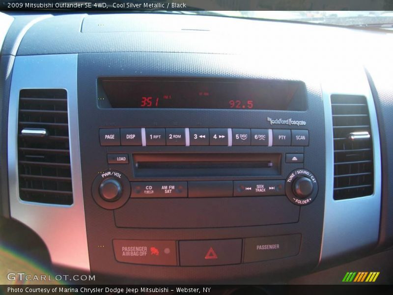 Cool Silver Metallic / Black 2009 Mitsubishi Outlander SE 4WD