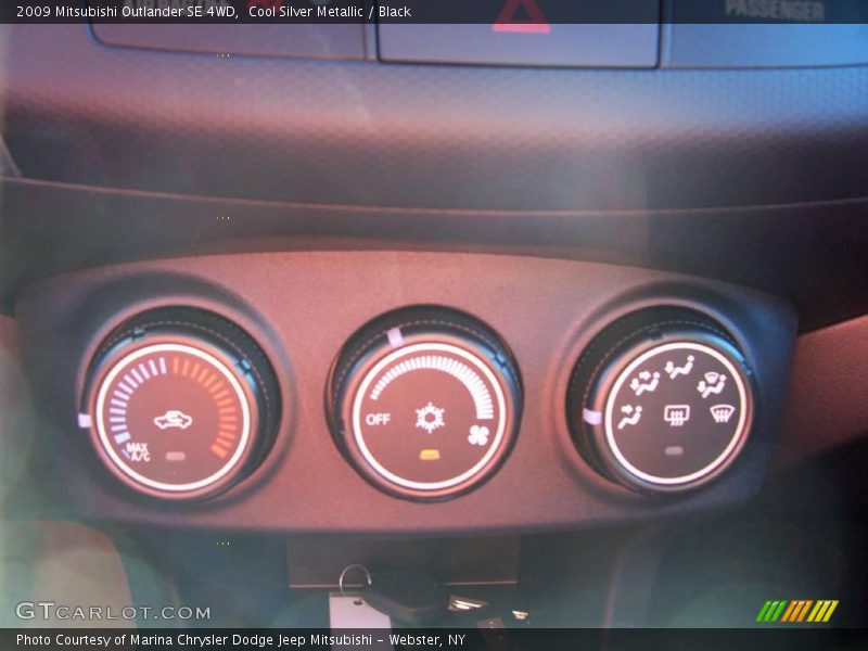 Cool Silver Metallic / Black 2009 Mitsubishi Outlander SE 4WD