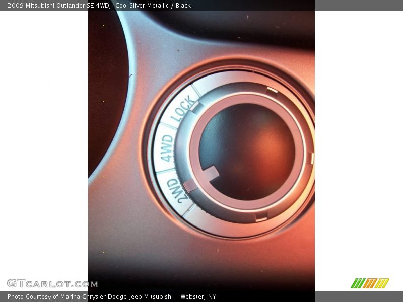Cool Silver Metallic / Black 2009 Mitsubishi Outlander SE 4WD