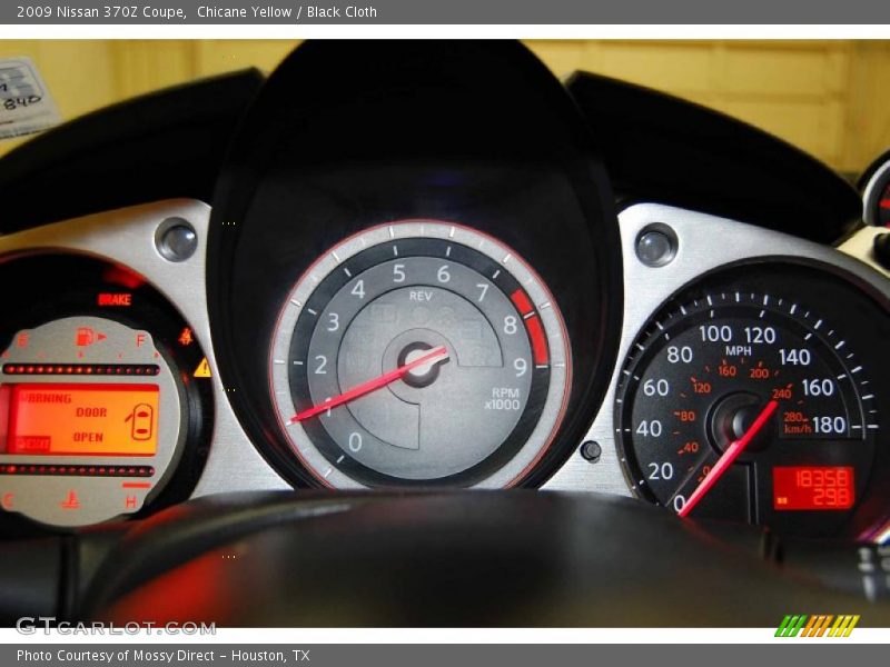 Chicane Yellow / Black Cloth 2009 Nissan 370Z Coupe