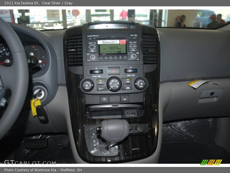 Clear Silver / Gray 2011 Kia Sedona EX