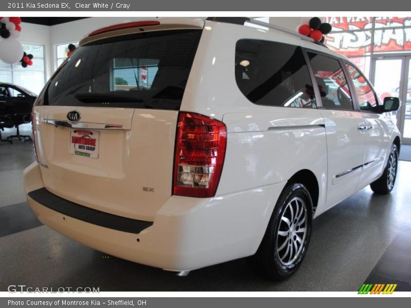 Clear White / Gray 2011 Kia Sedona EX