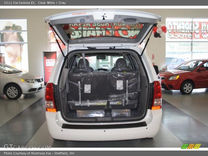 Clear White / Gray 2011 Kia Sedona EX