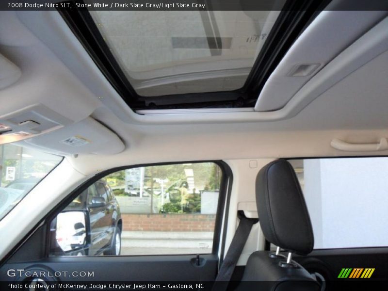 Stone White / Dark Slate Gray/Light Slate Gray 2008 Dodge Nitro SLT