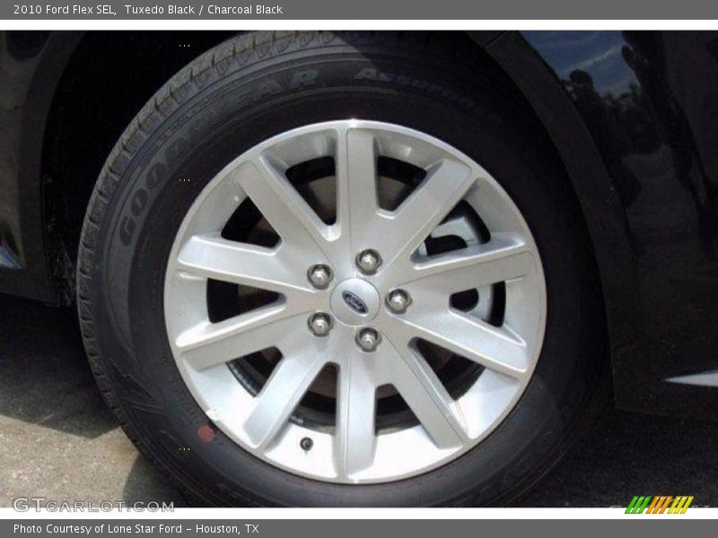 Tuxedo Black / Charcoal Black 2010 Ford Flex SEL