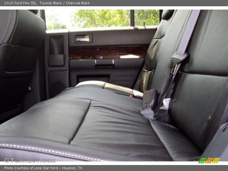 Tuxedo Black / Charcoal Black 2010 Ford Flex SEL